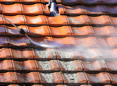 Pressure Washing in roof
